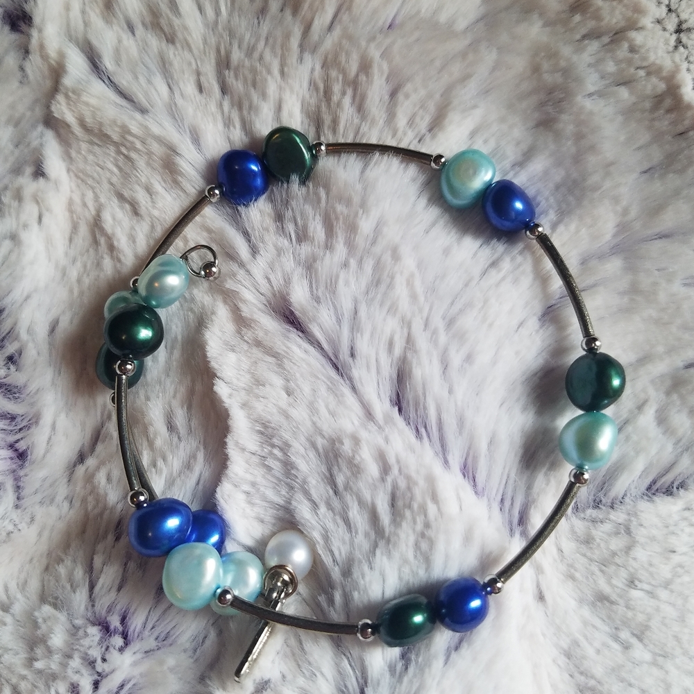 Vantel Pearls *RETIRED* Seaside Wire Wrap Bracelet